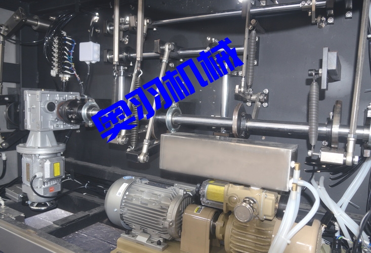 快餐調(diào)理包水平給袋式自動包裝機_http://m.chinabrita.com_產(chǎn)品中心_第5張