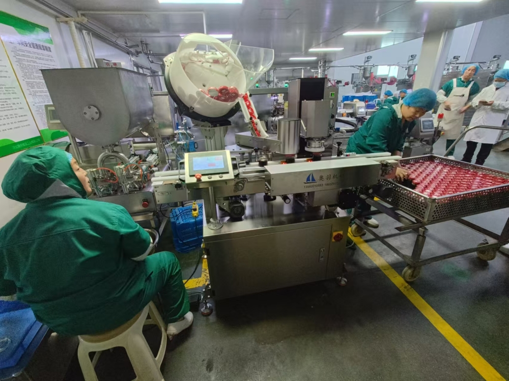 全自動醬料玻璃瓶真空旋蓋機功能原理和應(yīng)用